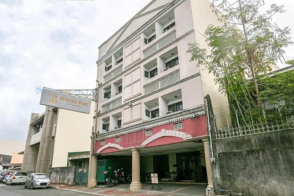 OYO 406 Royal Parc Inn & Suites