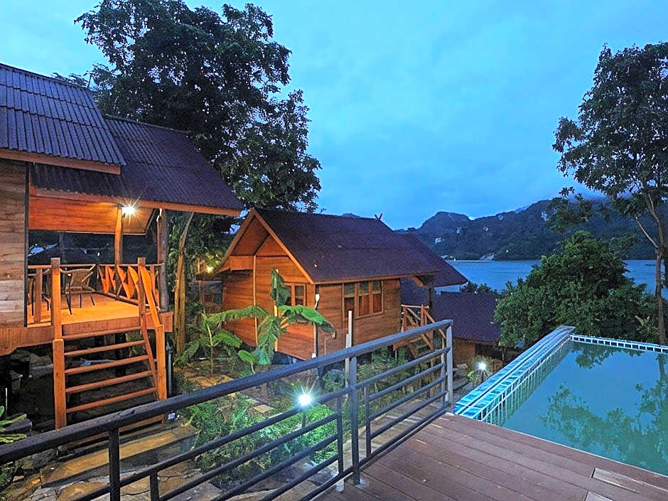 The Cobble Beach Hotel- Phi Phi Island