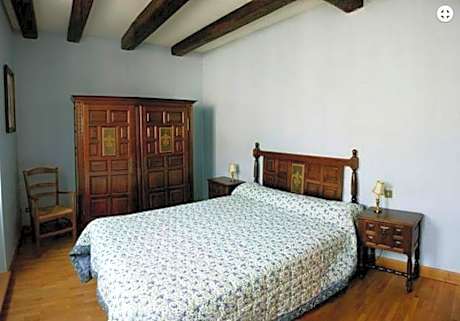 Family Suite (2 Adults + 2 Children)