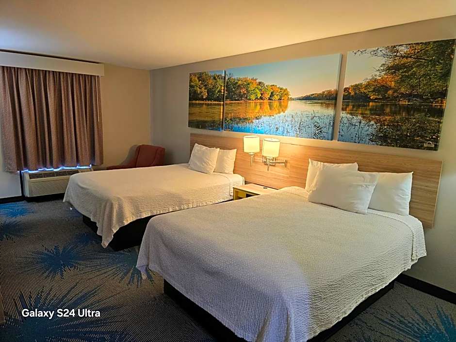 Days Inn & Suites by Wyndham Cuba