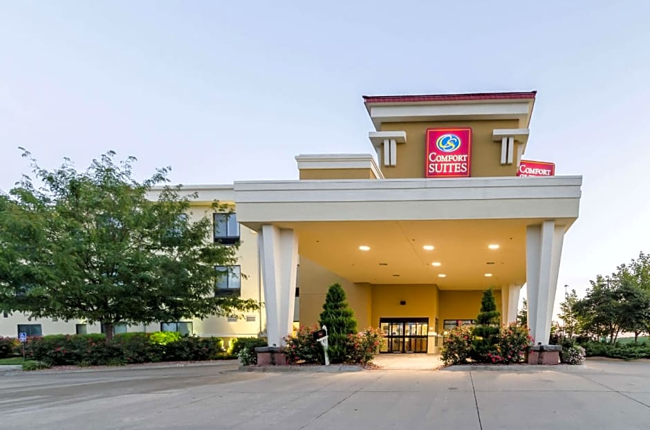  Comfort Suites Salina South