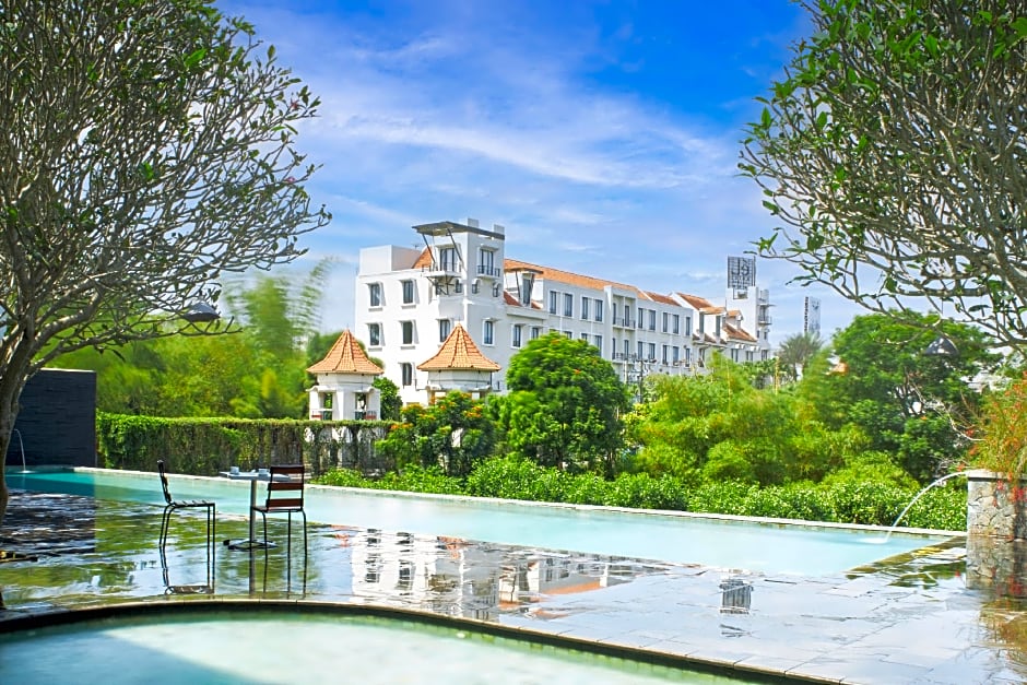 Photo 1 of 50 of eL Hotel Malang