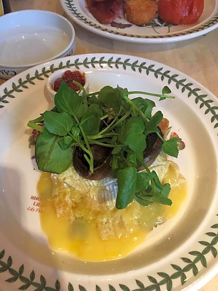 Anton Guest House Bed and Breakfast