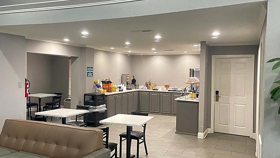 Homegate Inn And Suites