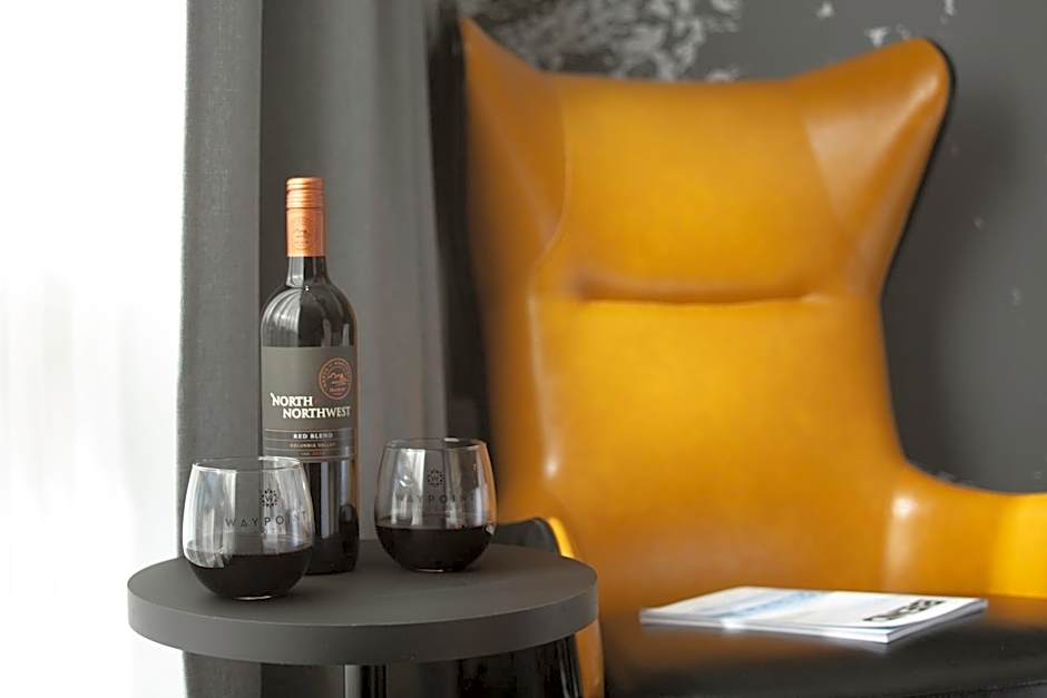 Waypoint Hotel
