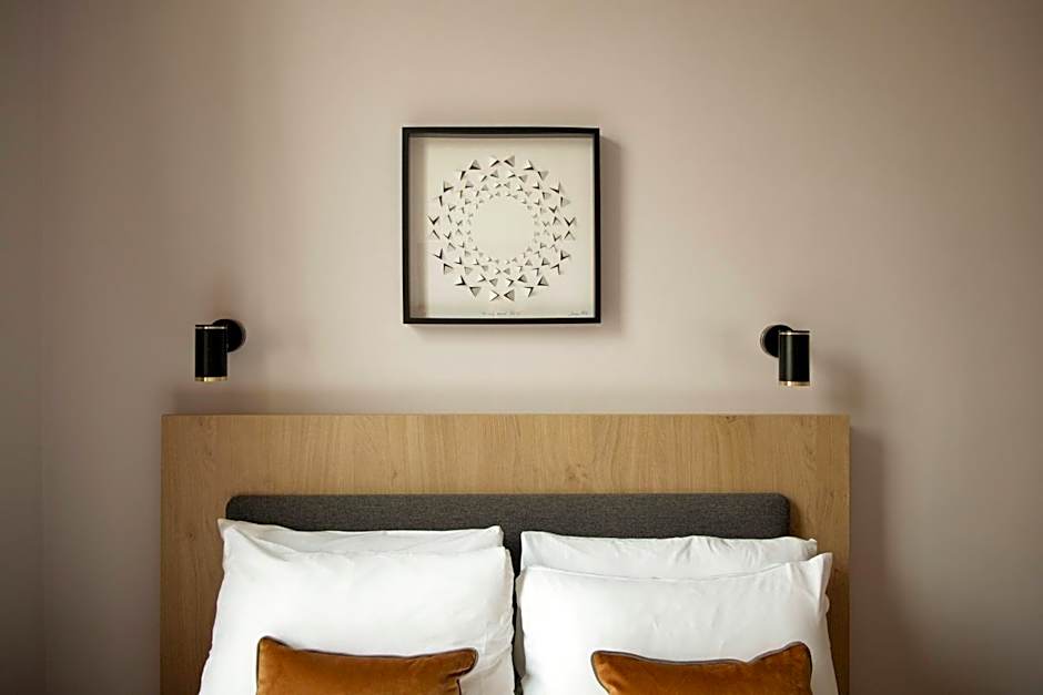 Bob W London Olympia