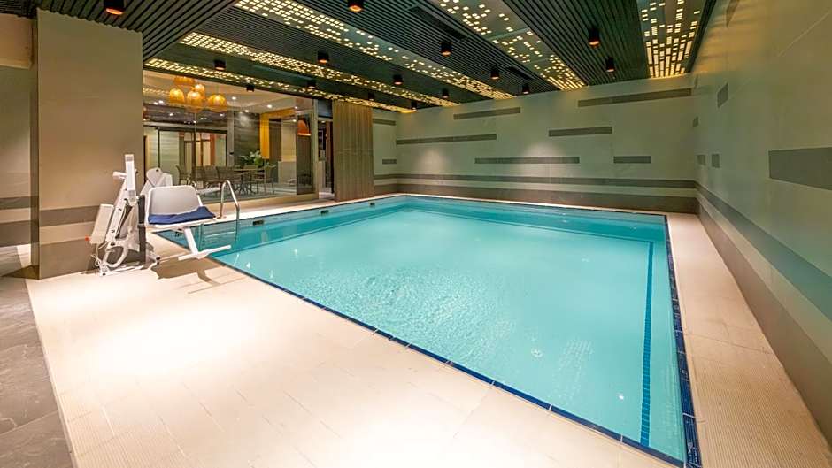 Teymur Continental Hotel