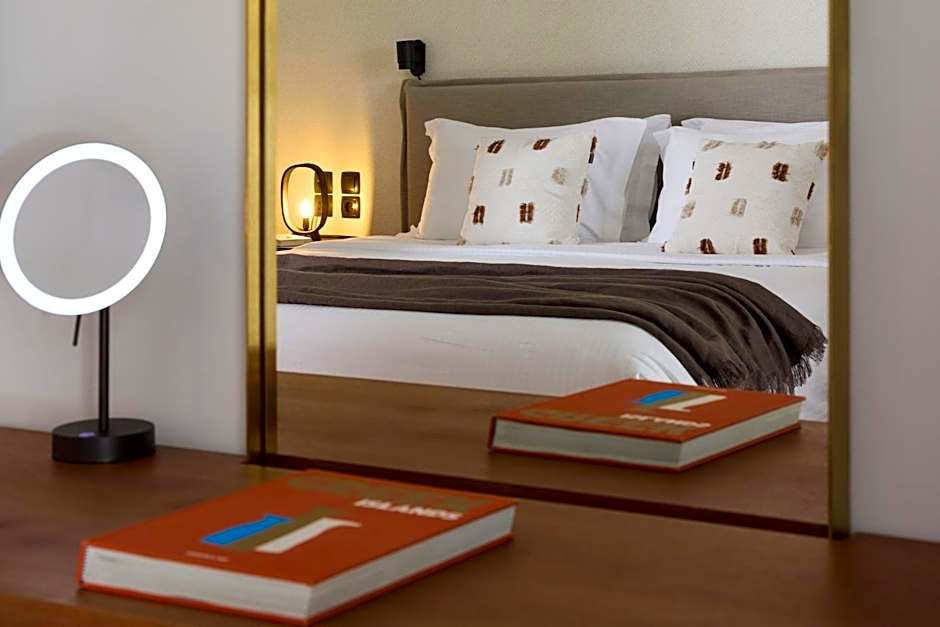 Golden Milos Beach Ηouse by Domotel