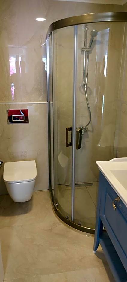 AtaÇesme Otel
