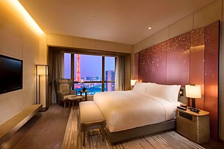 King Premier Suite River View