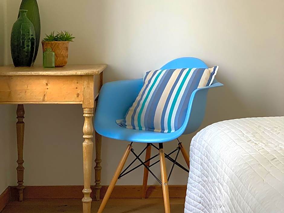 Hotel Au Nom De Dieu