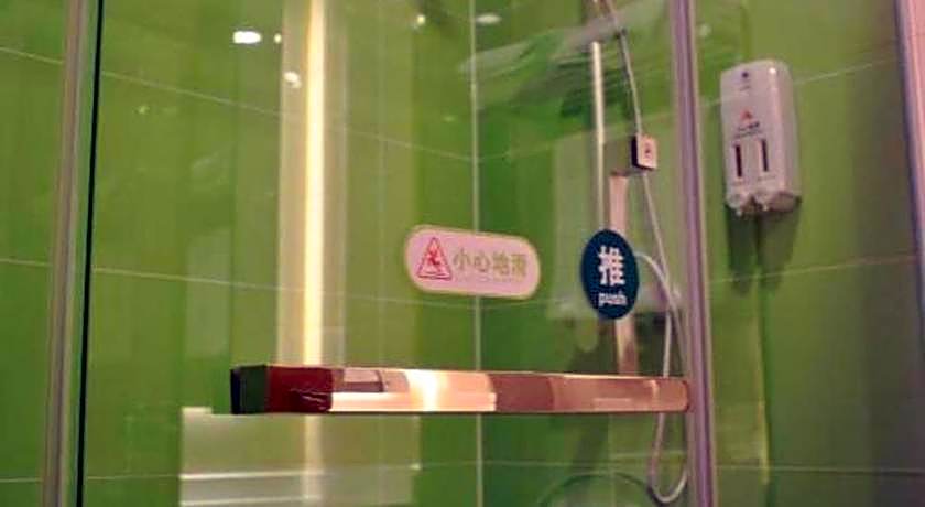 GreenTree Inn Heze Changcheng Road Tianhua E-commerce Logistics Park Express Hotel