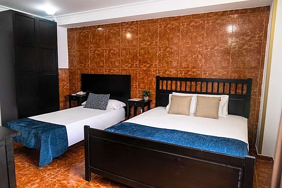 Hotel Adonis Capital