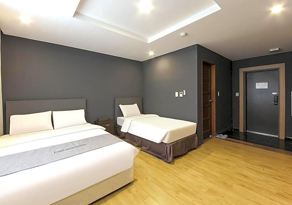 Jeju Parkside Tourist Hotel