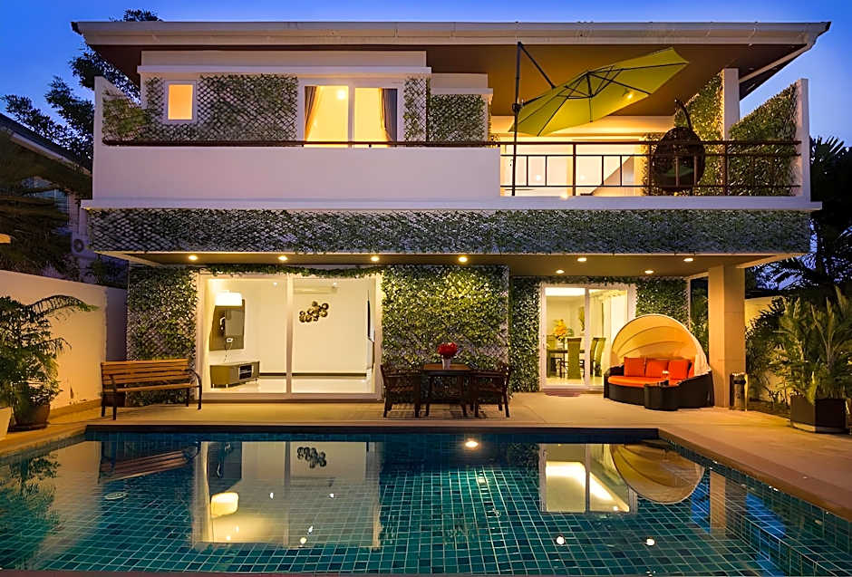 Tropicana Pool Villa