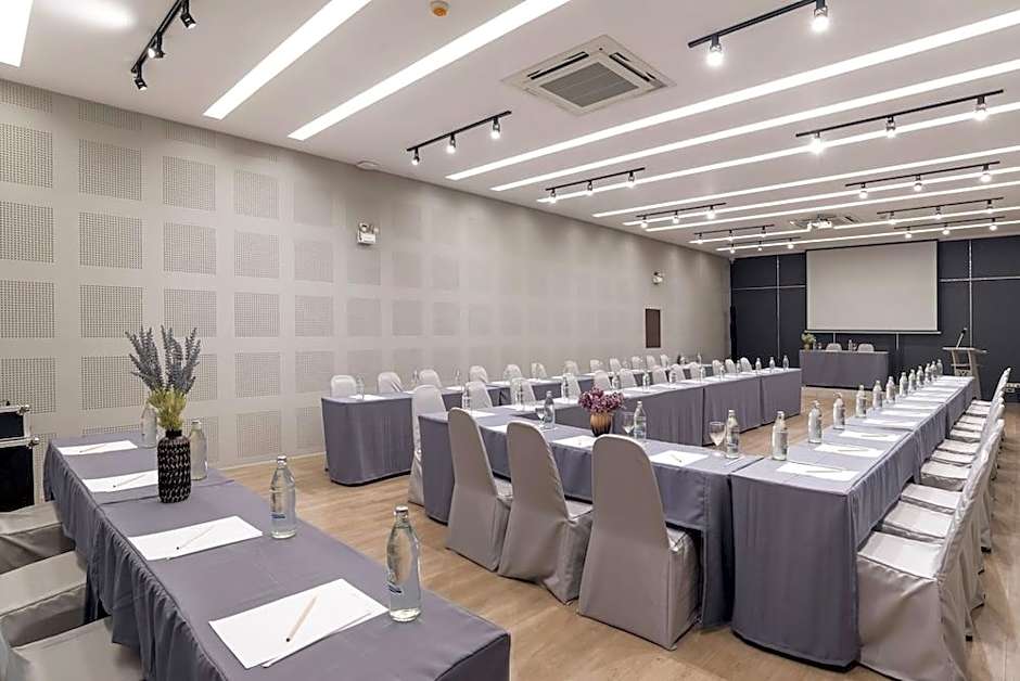 XOTEL