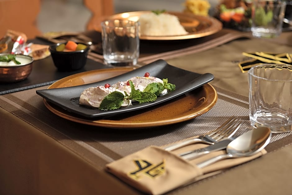 Luxe Grand Hotel Apartments