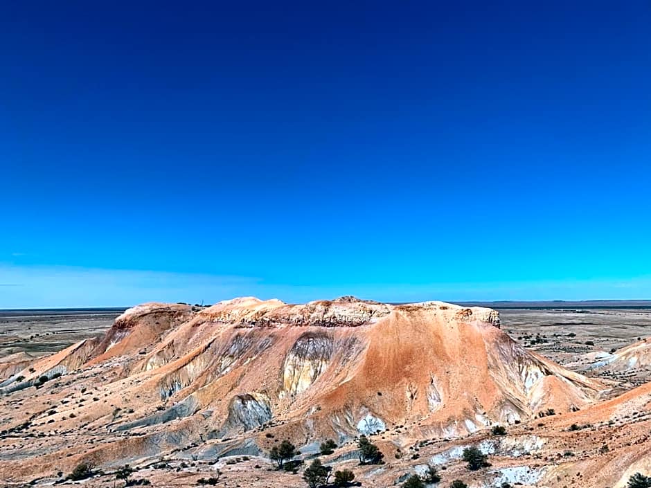 Opal Inn Hotel, Motel, Caravan Park