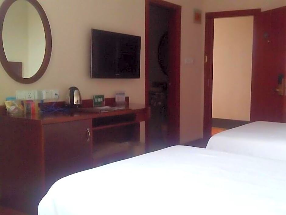 GreenTree Inn Jiaxing Zhapu jiulong Mountain Express Hotel
