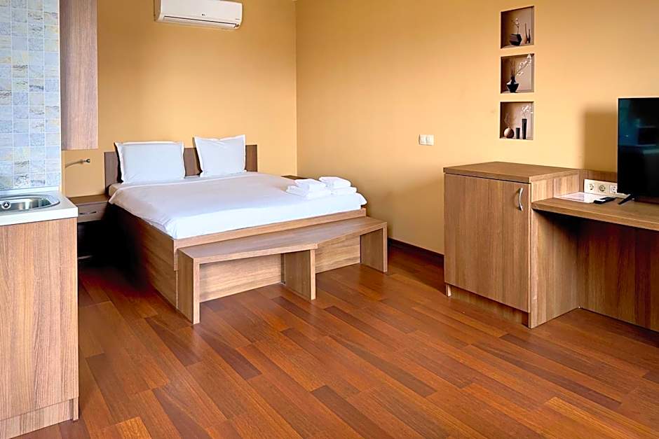 AirportStay bg - shuttle and parking