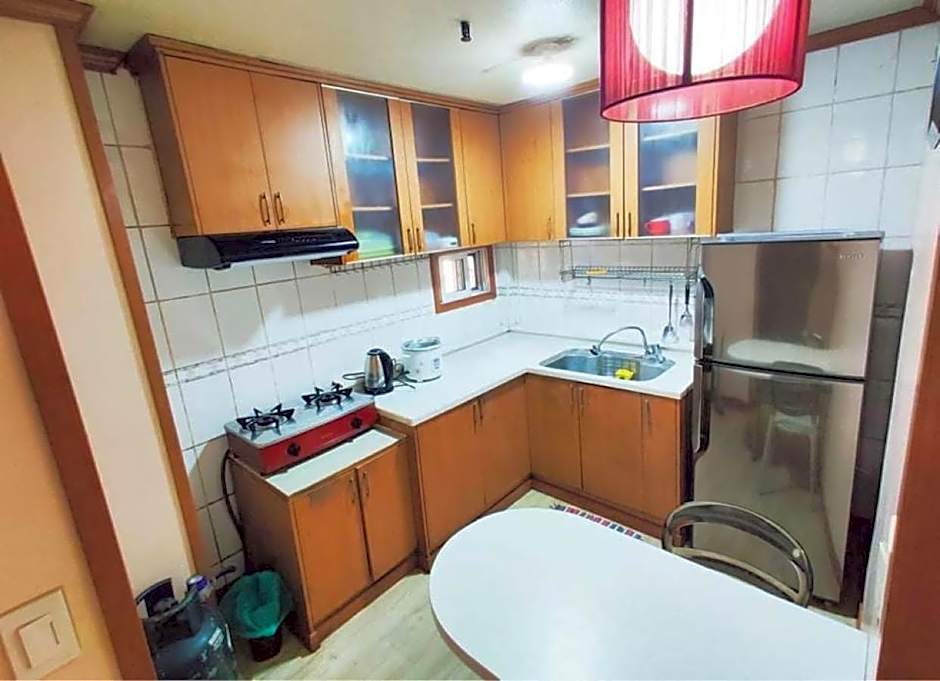 Zenmist Properties- 2 Bedroom Economy