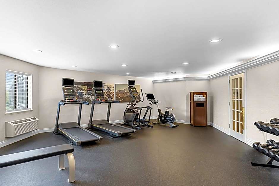 Best Western Plus Plaza Hotel & Conference Center