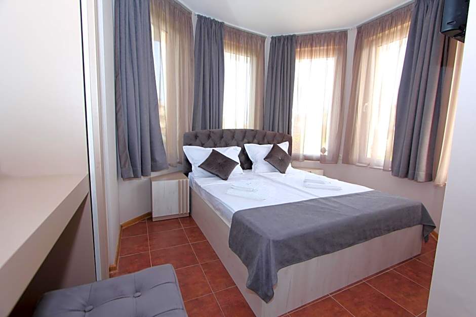 Hotel PERLA BEACH