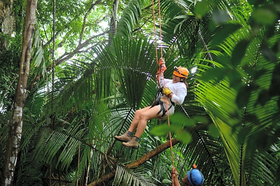 Lamanai Landings Hotel and Marina