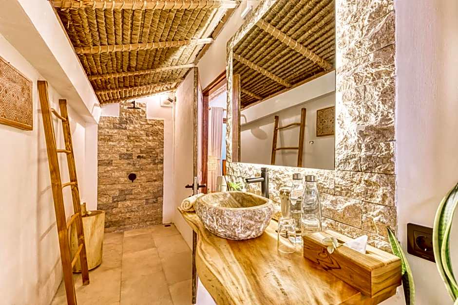 Villa Indigo - 5-BDR with huge pool and garden