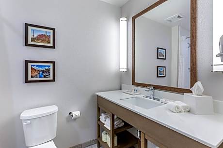 2 Queen Beds, 1 Room Suite, Hearing Accessible, Sofabed