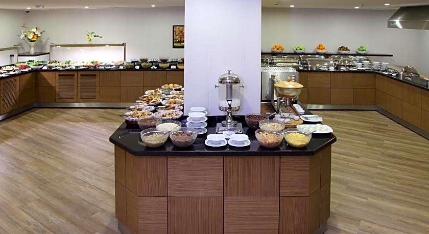 Hotel Senbayrak City