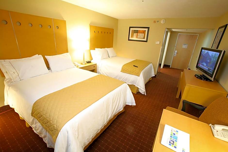 Holiday Inn Express Saltillo Zona Aeropuerto By IHG