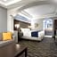 Days Inn & Suites by Wyndham Houston Hobby Airport
