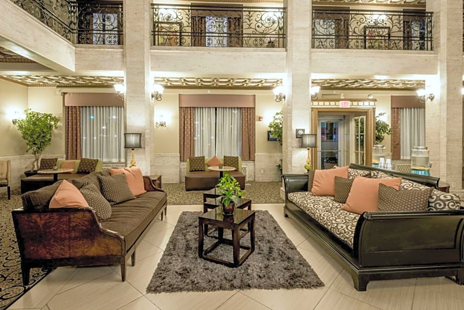Hampton Inn & Suites Montgomery-Downtown