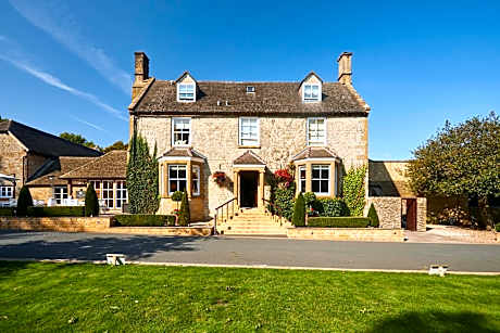 Dormy House Hotel