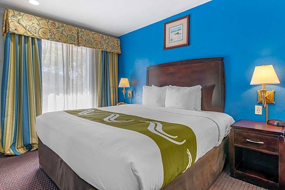 Quality Inn Sarasota North Near Lido Key Beach