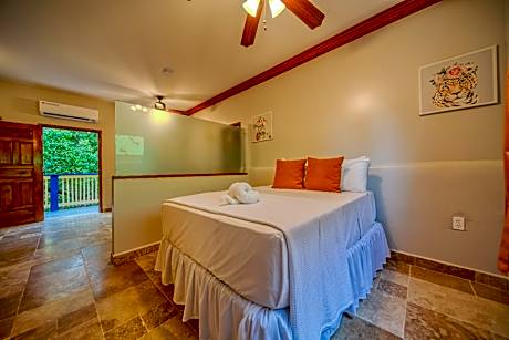 Deluxe King Suite