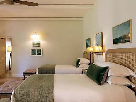 Luxury Garden Accessible Room