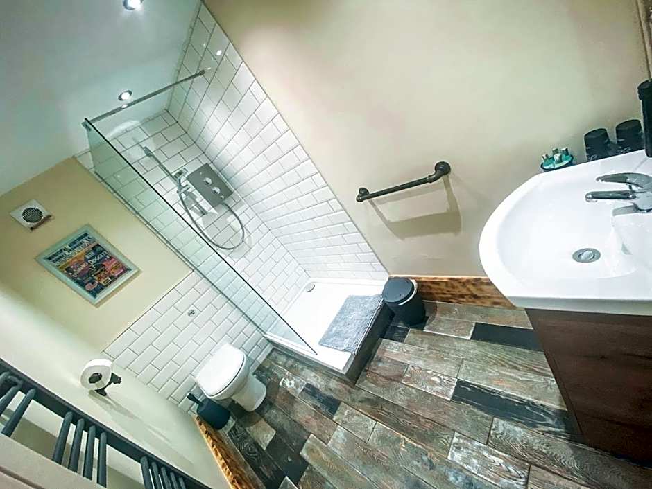 The Terrace at Riverside Suites