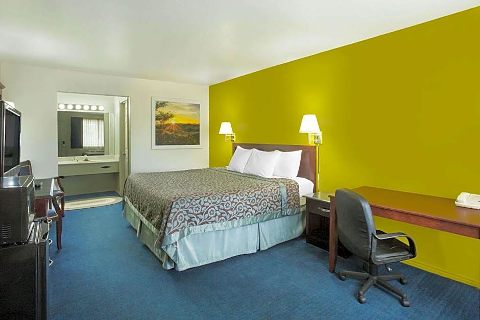 Days Inn by Wyndham Delta