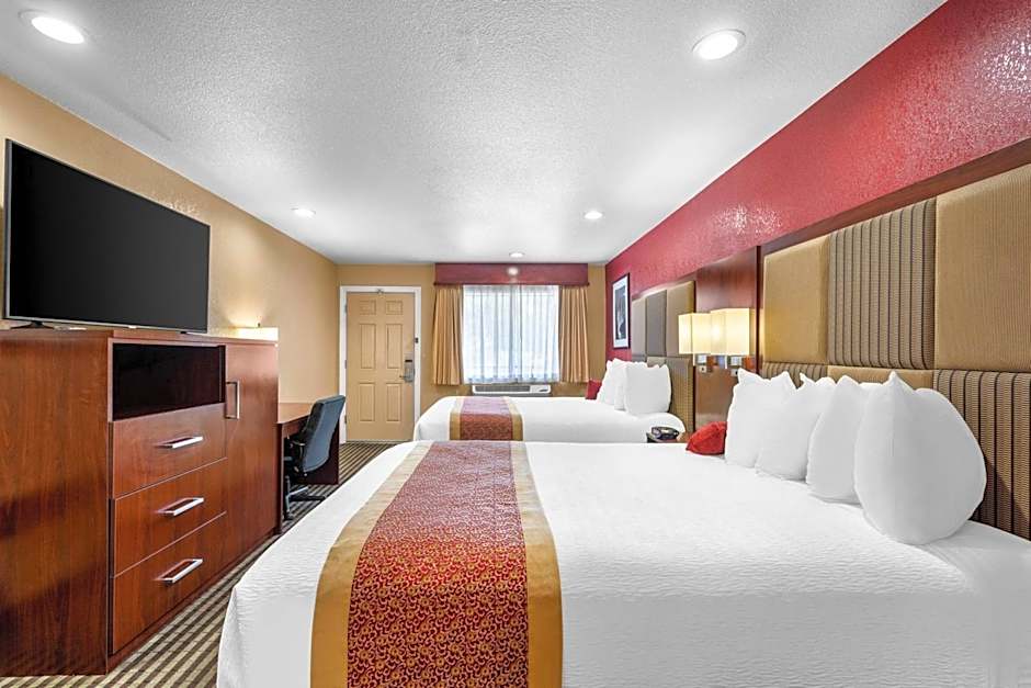 Best Western Plus Yosemite Way Station Motel