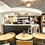 B&B HOTEL Rueil-Malmaison Gare