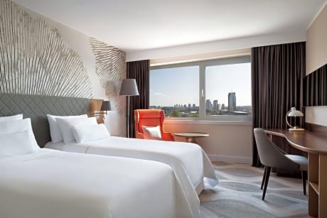 Deluxe Room, 2 Twin Beds, Non Smoking, City View