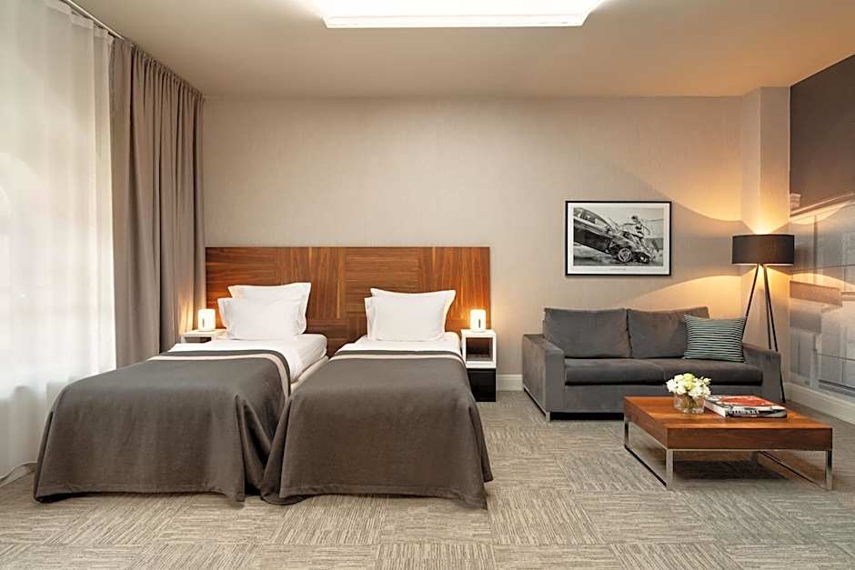 City Park Hotel & Residence