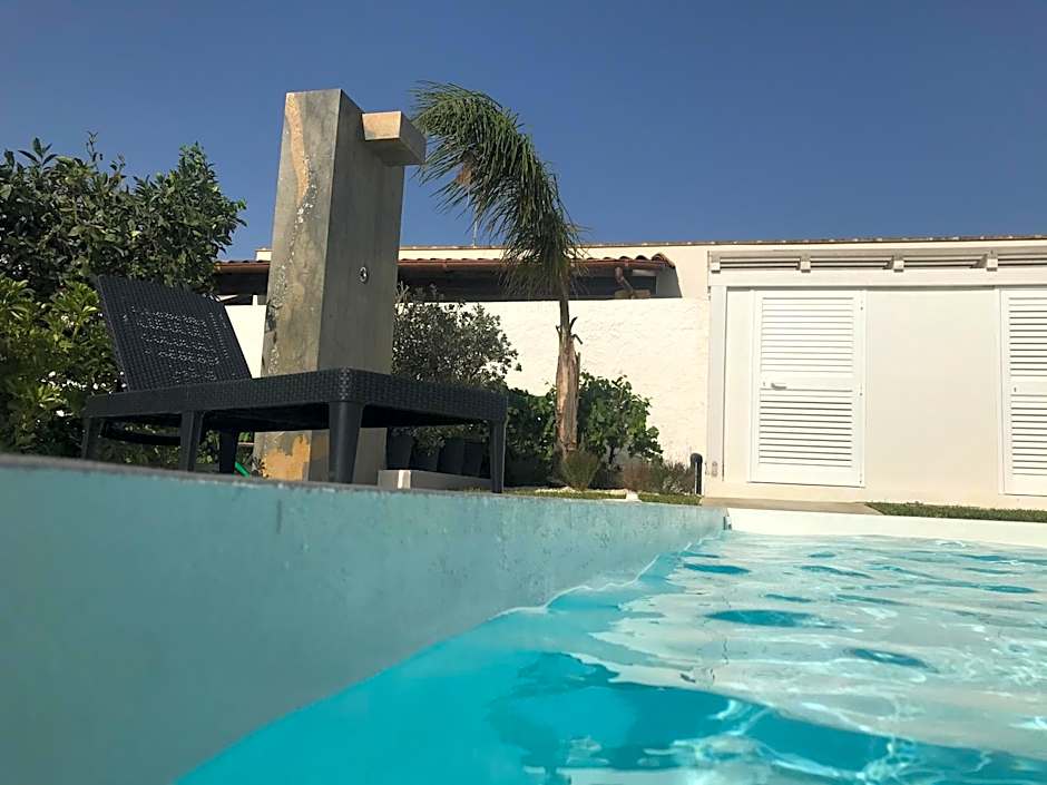 Villa White Luxury Residence