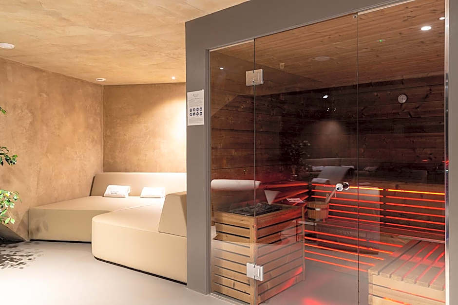 Bergman Mountain Hotel