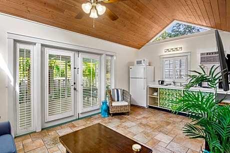 Deluxe 1 Bedroom Suite