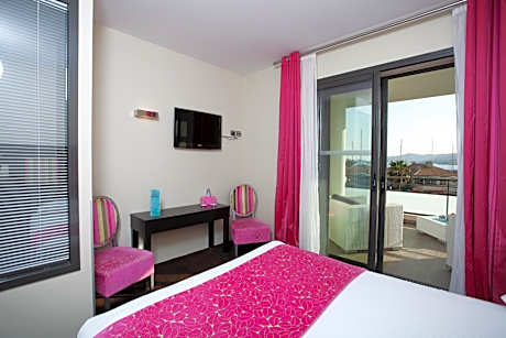 Junior suite with Seaview - second floor