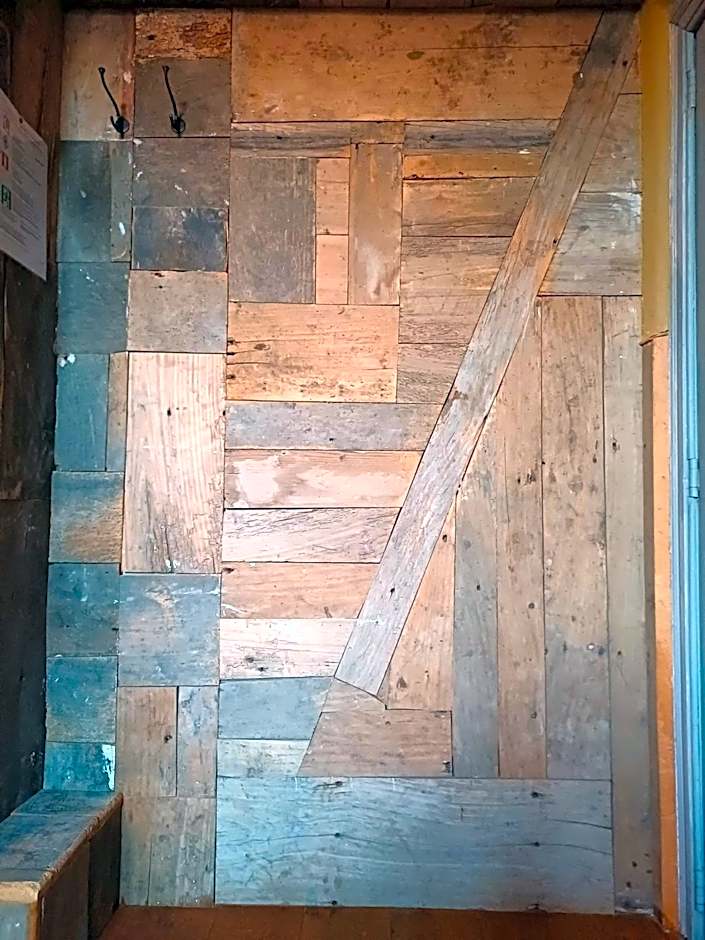 Poëziehotel Surplace - 15 min van Pairi Daiza & industriezone Ghislenghien