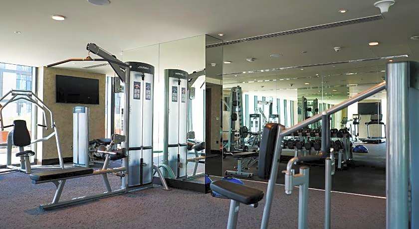 Staybridge Suites Dubai Al-Maktoum Airport By IHG